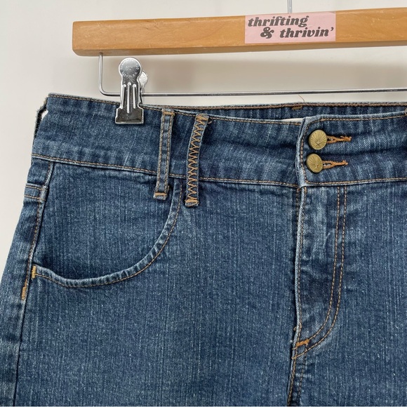 Levi Strauss Signature Womens Jean Shorts Blue Denim Misses 10 - Picture 2 of 5